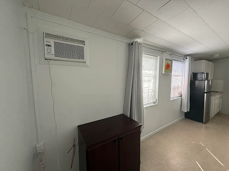 605 E Coast Ave #2 — Photo 3