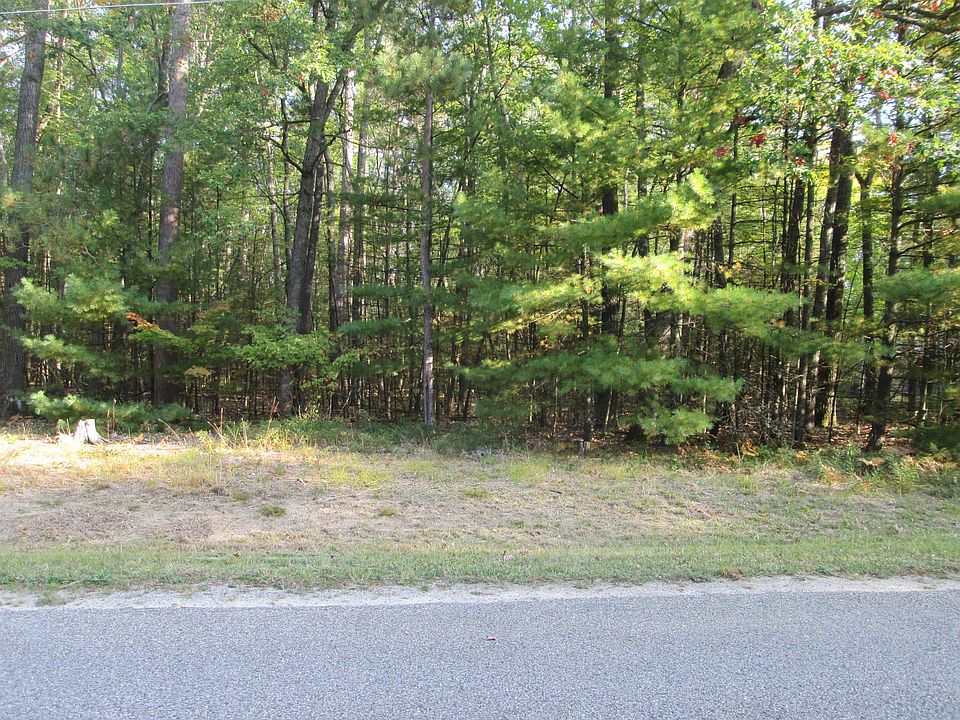 1st image of Woodcrest Dr