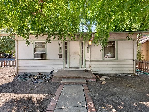 4th image of 1004 Vermont St