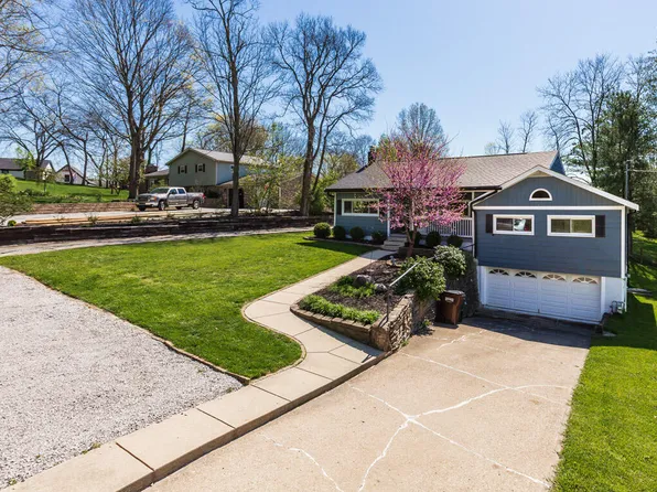 4921 Holtz Dr, Highland Heights, KY 41076