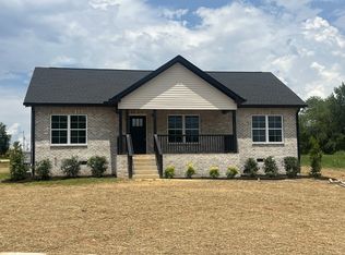 398 N Harris Rd, Portland, TN 37148