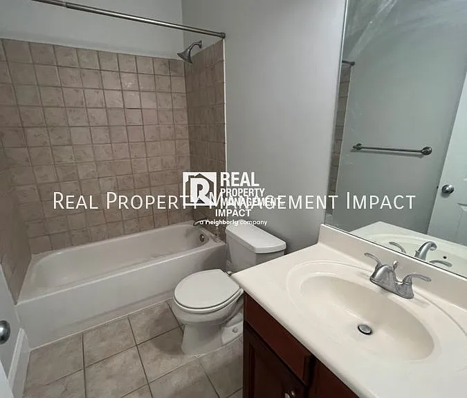 400 W Rosemary St #403 — Photo 13