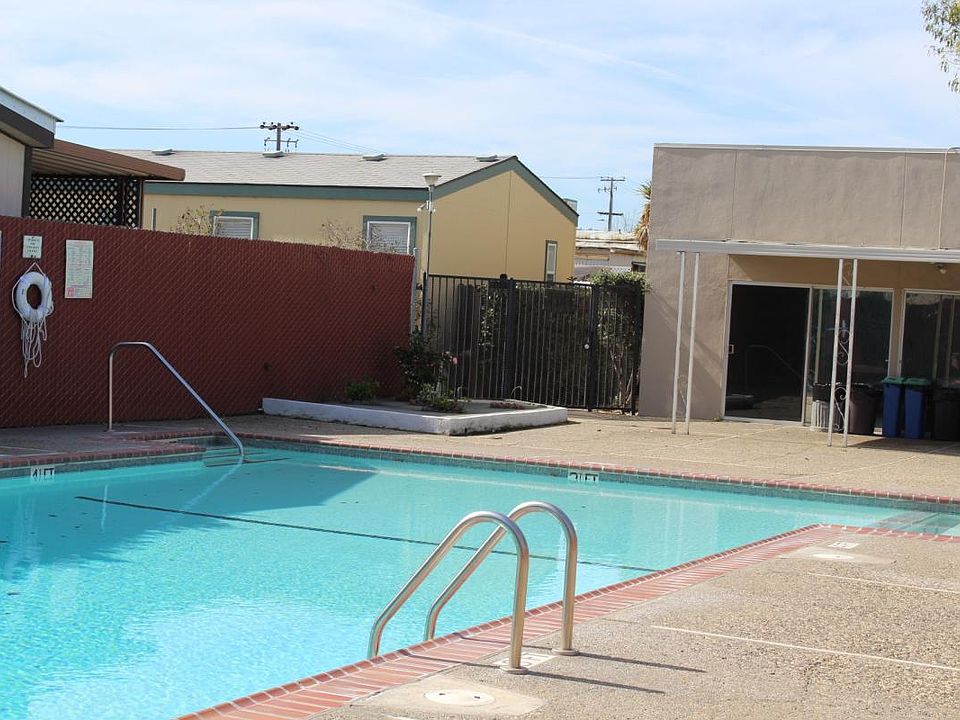 1st image of 2053 E Bayshore Rd Spc 101
