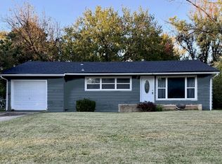 1908 SW Harp Pl, Topeka, KS 66611