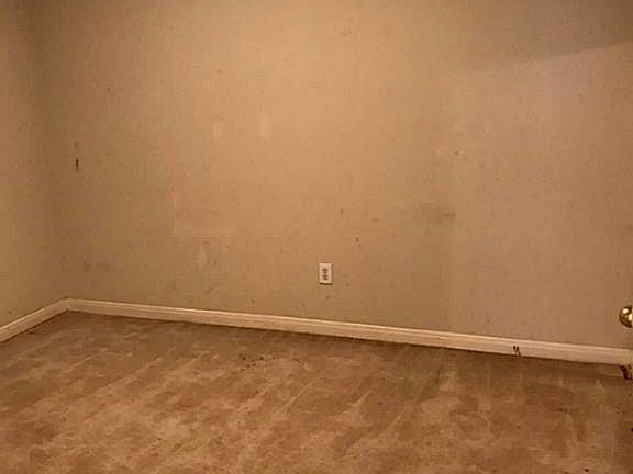 5th image of 2121 Bonito Dr