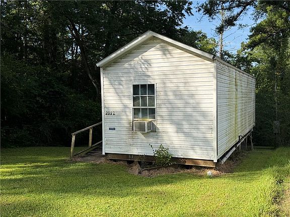 3rd image of 2040 Crepe Myrtle St