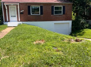 1965 Park Ln, Saint Louis, MO 63136