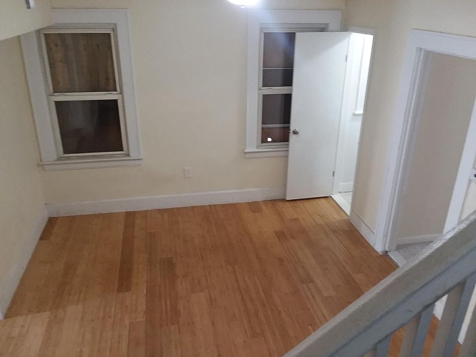1st image of 198 Smith St #1