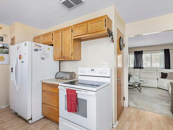 5th image of 1220 Victory Ave