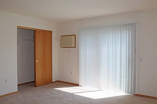 4th image of 3508 Midvale Dr APT 7