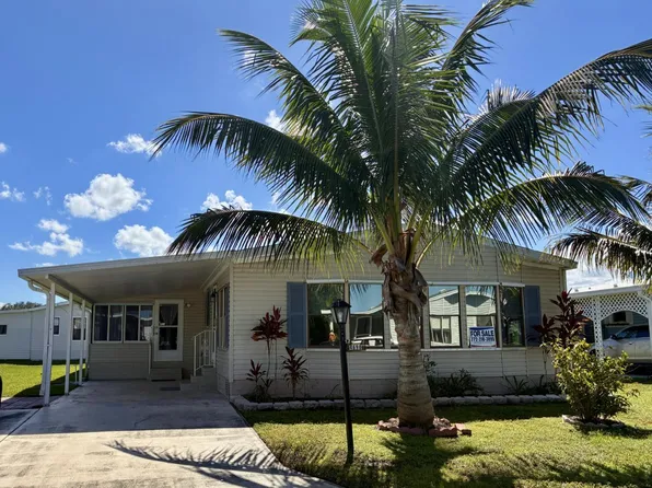 4698 SE Copperwood Ter #B02035, Stuart, FL 34997