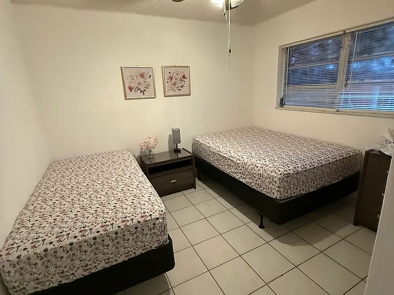 1171 SW 78th Pl — Photo 3