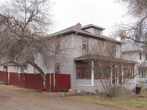 3rd image of 1122 1st Ave N
