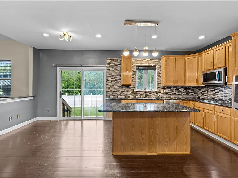 49 Equestrian Dr — Photo 11