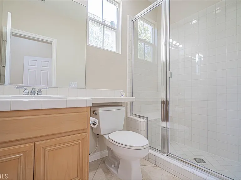 25910 Tennyson Ln — Photo 7