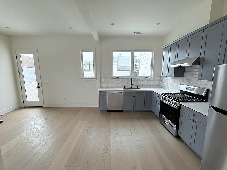 3774 Mission St #3774A — Photo 18