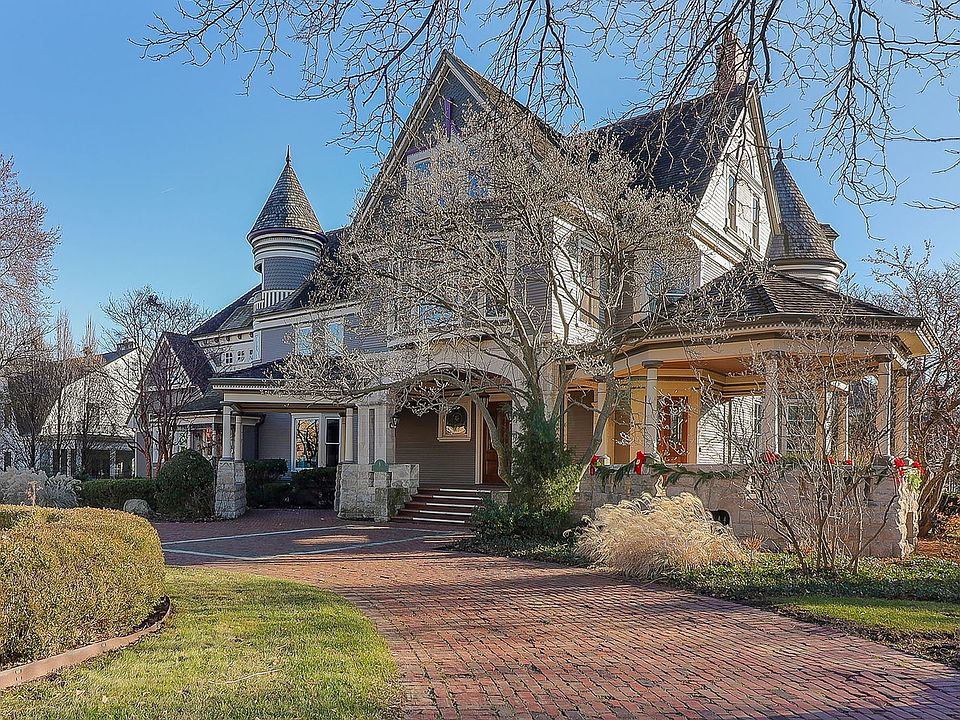 8 E 3rd St, Hinsdale, IL 60521 Zillow