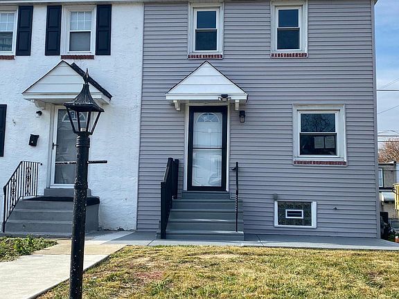3rd image of 50 Foster Ave