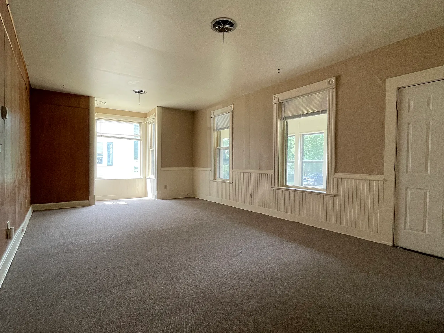 3 bed, 1000 sqft, $1,000 — Photo 4