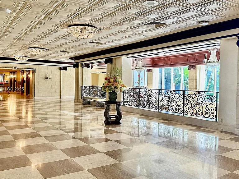 2030 S Ocean Dr #1022 — Photo 3