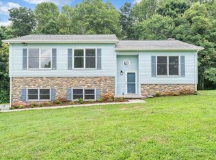 60 Eastover Rd, Rocky Mount, VA 24151