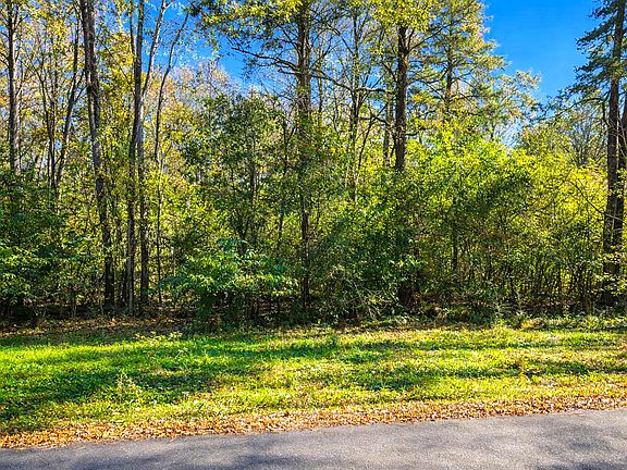 4th image of 304 Peele St Lot 3-4