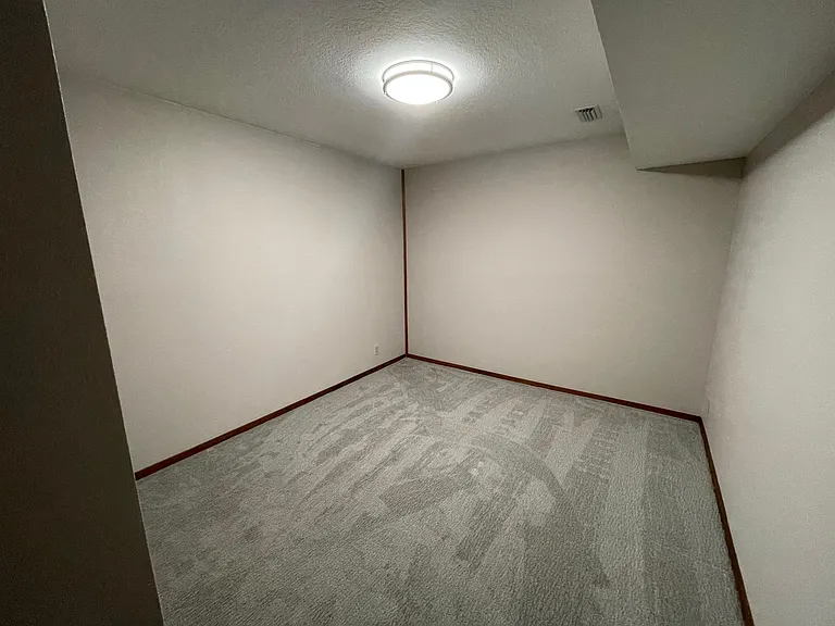 11440 Lakeview Dr — Photo 31