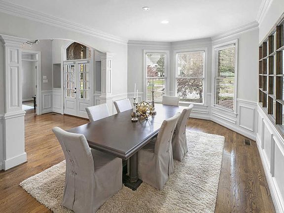 3rd image of 7046 Duncans Glen Dr