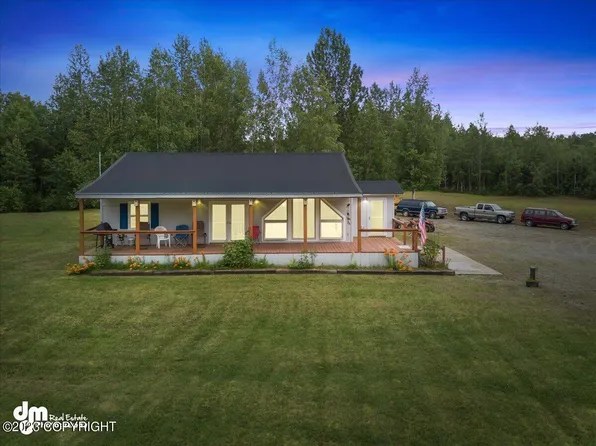 16772 E Montana Creek Rd, Talkeetna, AK 99676