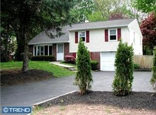 614 Holland Rd, Holland, PA 18966