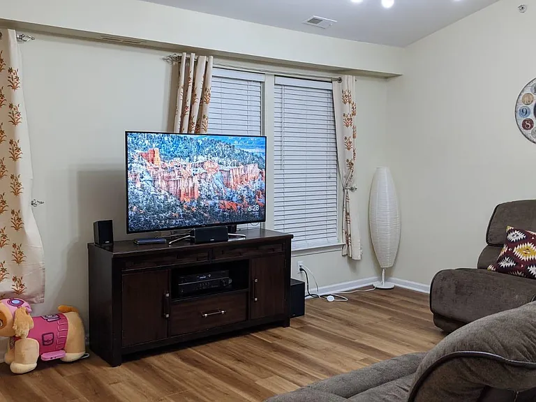 28001 Hopkins Dr — Photo 19