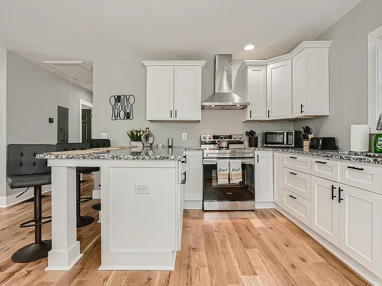 1133 Mayland Cir SW — Photo 14