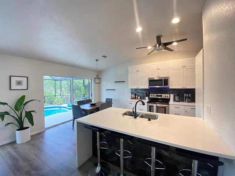 262 Long Meadow Ln — Photo 16
