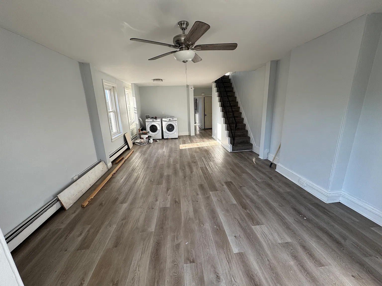 1216 Linwood Ave — Photo 2