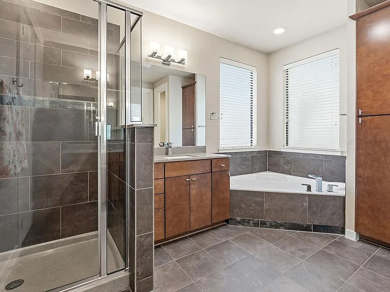 2911 Corbin Ln — Photo 18