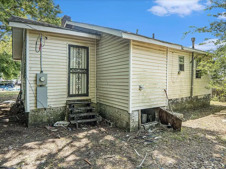 2028 Lee Ter SW — Photo 16
