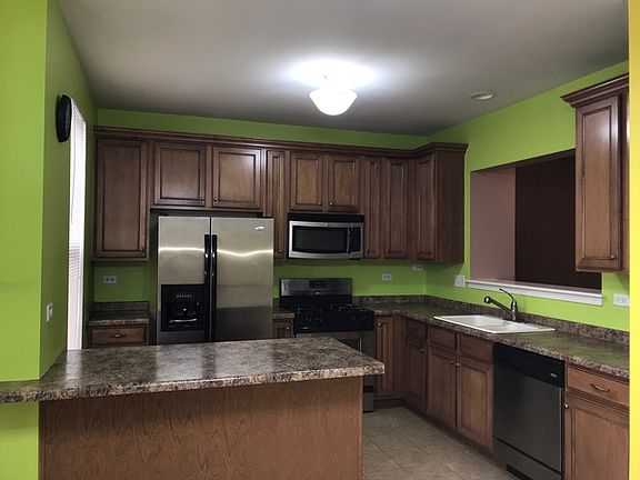2nd image of 3441 Bradbury Cir