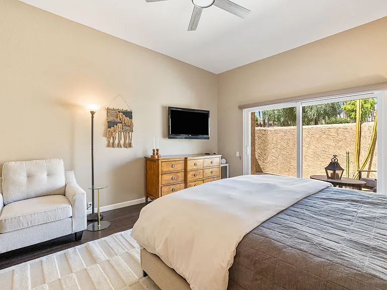 73402 Irontree Dr — Photo 16