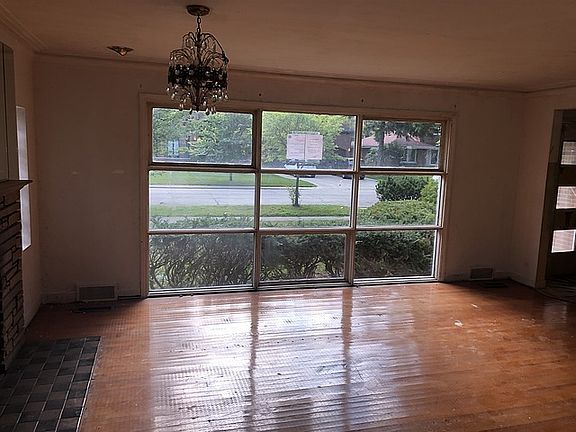 5th image of 7343 N Kildare Ave