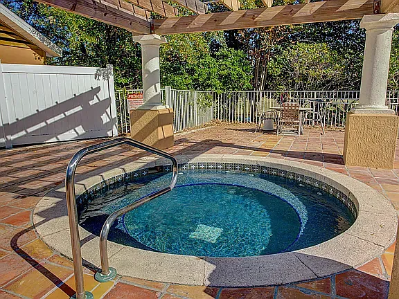 535 Florida Club Blvd #301 — Photo 3