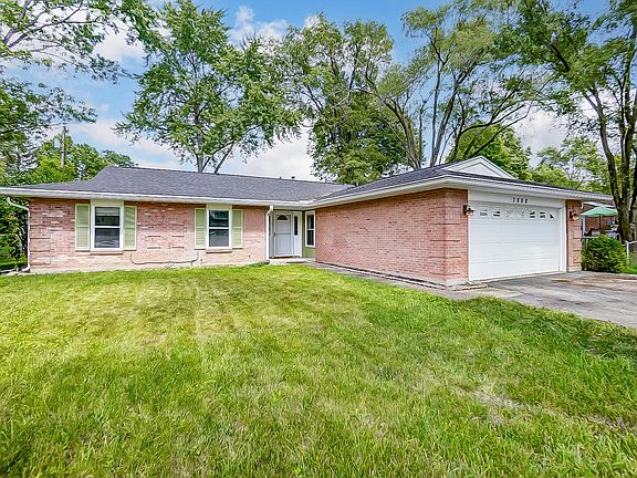 3rd image of 3808 Leatherwood Pl