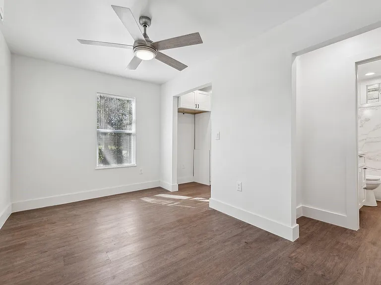 304 Harris St — Photo 11