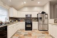3rd image of 2732 SE 90th St