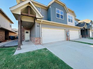 2116 Camino Del Plaza Ln, Edmond, OK 73013