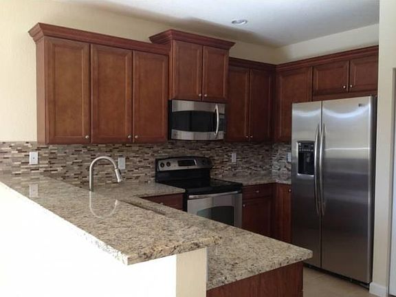 5th image of 8827 NW 98th Ave