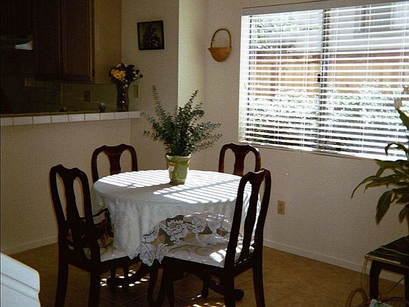 Bright Dinning Room!