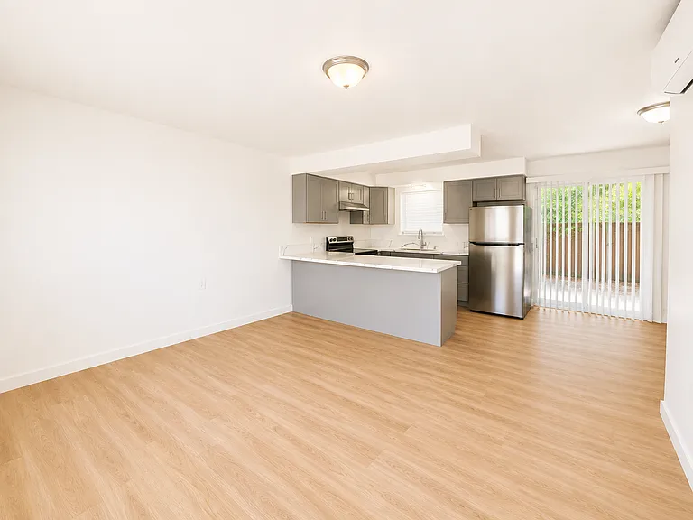 4261 Sweetwater Ave #2 — Photo 9