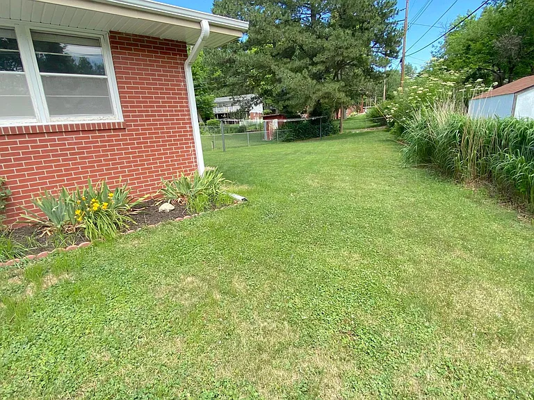 3942 Pace Blvd — Photo 14