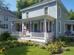 526 E 4th St, Momence, IL 60954