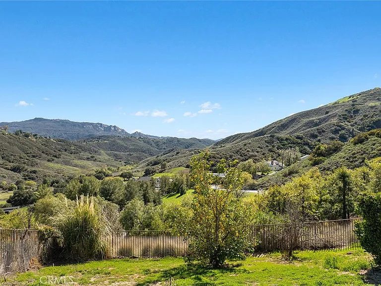 24920 Paseo Del Rancho — Photo 15